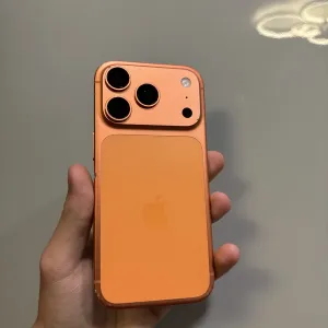 Apple iPhone 17 Pro 256GB Orange фіз-сім Neverlock АКБ 93%