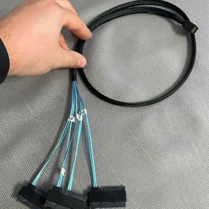Кабель SFF-8643 Mini-SAS HD → 4x SATA 0.7m для RAID HBA