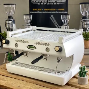 Профессиональная кофемашина La marzocco gb 5 EE 2 group Gold 24k