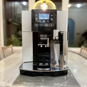 De'Longhi Perfecta Cappuccino Graphic Touch (ESAM 5708.S) автоматична кавоварка