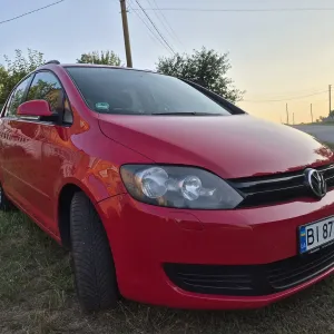 Volkswagen Golf + 6 Фольксваген Гольф плюс 2011 року 1.6 mpi Газ/бензин НЕФАРБОВАНА Гарний стан