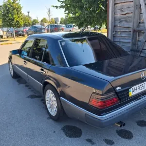 Мерседес 124 1992г 3.0газ автомат