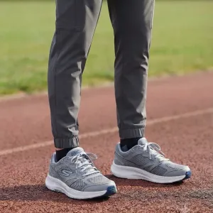 фірмові кросівки Skechers 42