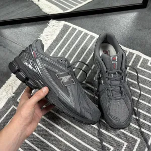 Оригінальні нові кросівки New Balance 1906R Primaloft Grey розмір 45,43 кроссовки мужские