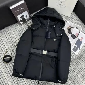 Зимова жіноча курточка Prada Прада
