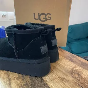 Уги Угги Угі UGG !розпродаж! чорні/бежеві/коричневі  3,5см,5см