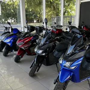 Скутер SPARK SP150S-19BN