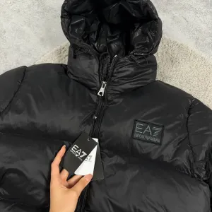 Чоловічий пуховик Emporio Armani EA7 чорний | Зимовий | Новий