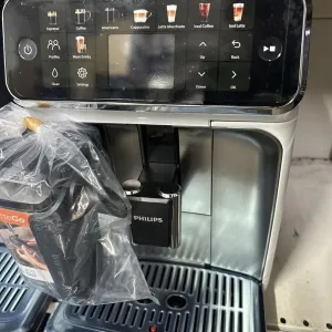 Кофемашина Кавомашина Philips Series 5500