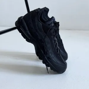 Оригинал Nike Air Max 95 Essential Og Triple Black (CI3705 001) черние