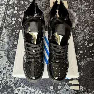 Кросівки Adidas x Jeremy Scott ВЖЕ В УКРАЇНІ