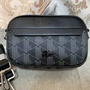 Сумка Lacoste барсетка Лакоста бананка монограма чорна через плече чоловіча сумка лакоста reporter bag