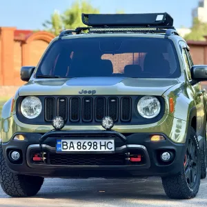 JEEP Renegede Trailhawk Максимальна  Індивідуальна Комплектація!!! 4X4 Мотор 2.4 Повний Привід ГАЗ/Бензин СТАН ПРОСТО ІДЕАЛ!!! Ексклюзивний СТАН!!!