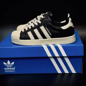Жіночі кросівки adidas superstar • найхітовіші адідаси • преміальна якість • адідас суперстар • шкіряні кросовки