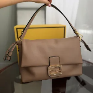 Шкіряна сумка Fendi люкс