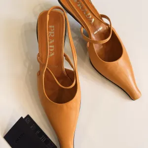 Туфлі Prada 36р. Мюлі Prada. слінгбекі Prada. Prada. Лодочки prada