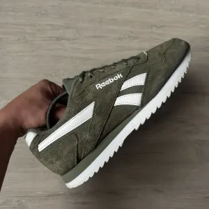 Чоловічі шкіряні кросівки Reebok classic 42 розмір