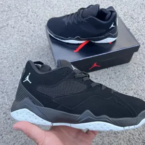 Чоловічі jordan mvp 92 black 41-45 в наявності.