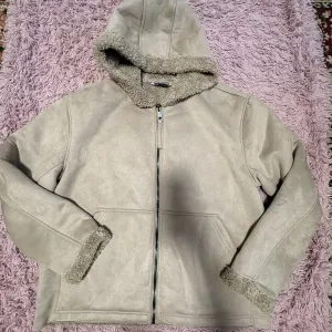 Продам куртку чоловічу   бомбер  від відомого бренду від Zara p. L  -XL