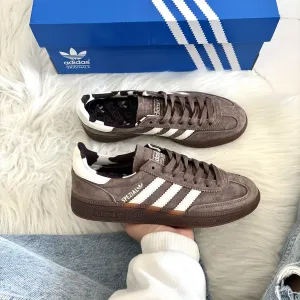 Жіночі кросівки Adidas Handball Spezial