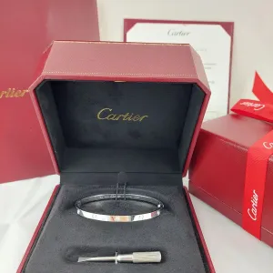 Золотой браслет Love с природными бриллиантами в стиле Cartier
