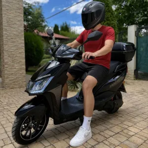 Електроскутер Corso Warrior LifePo4 30a 2000W 30AH Чорний
