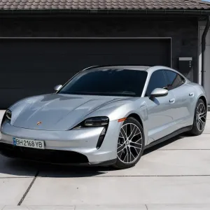 Porsche Taycan 2023 возможен Обмен