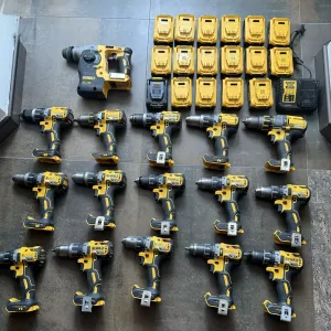 Ударні шруповерти Dewalt , батареі , зарядки з Німеччини