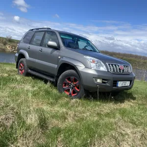 Toyota Prado 120