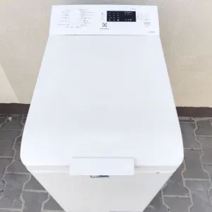 Пральна машина Elektrolux, верхнє завантаження , 6 кг з Європи.Класний стан