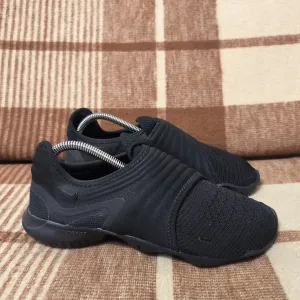 Чоловічі кросівки nike free
