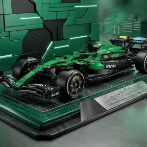 Конструктор Technic «Формули-1» Aston Martin Aramco AMR25 (42240)