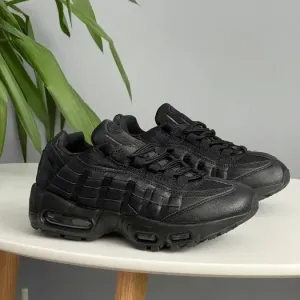 Кросівки Nike Air Max 95 Essential Triple Black premium | Кроссовки Найк чоловічі жіночі