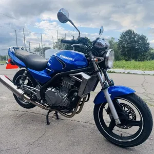 Продам свіжопривезений з Німечинни Кawasaki er-5 2005p