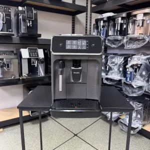 Продам новую кофемашину Philips EP22244-1 год гарантии