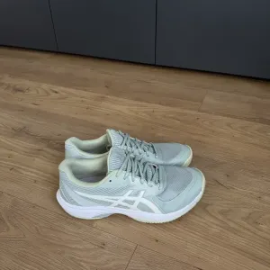 Тенісні жіночі кросівки Asics Game FF «Грунт»  lichen rock/white