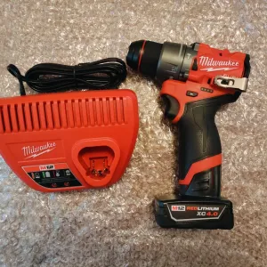 Акумуляторна ударна дриль-шуруповерт Milwaukee 3404-20 3453-20 із США