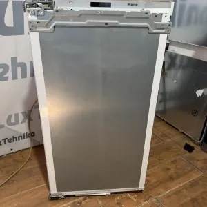 Miele K 33442 iF Вбудований 168л A++
