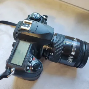 Фотоапарат Nikon D200
