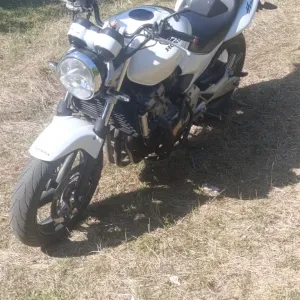 Honda hornet 600