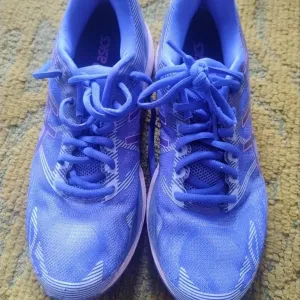 Жіночі бігові кросівки ASICS Gel-Nimbus 19 (Оригінал) • Розмір 42 (26.5 см)