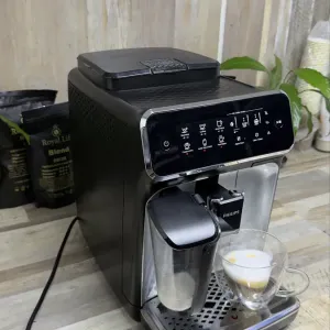 Кавомашина Philips Series 3300