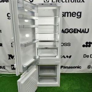 Вбудований двокамерний холодильник Neff Siemens hyperFresh plus, Germany, A+++