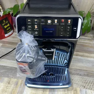 Кавомашина Philips LatteGo Series 5500 Series EP5547/90