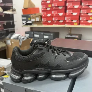Кросівки чоловічі New Balance 2000 Black U2000ETB