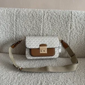 Сумка жіноча Michael Kors Sloan Editor
