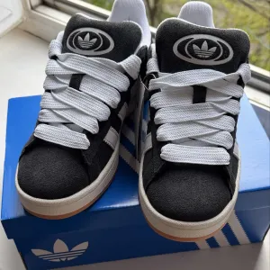Неймовірні кросівки Adidas Campus 00s, оригінал!
