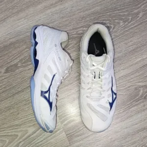 Професійні волейбольні кросівки Mizuno Wave Voltage 2