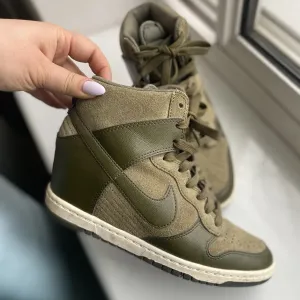 Жіночі кросівки снікерси Nike originall 39 розмір