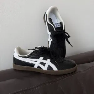 Кросівки Кроссовки ASICS ONITSUKA TIGER Black Leather Чёрный Чорний Кросовки демісезон